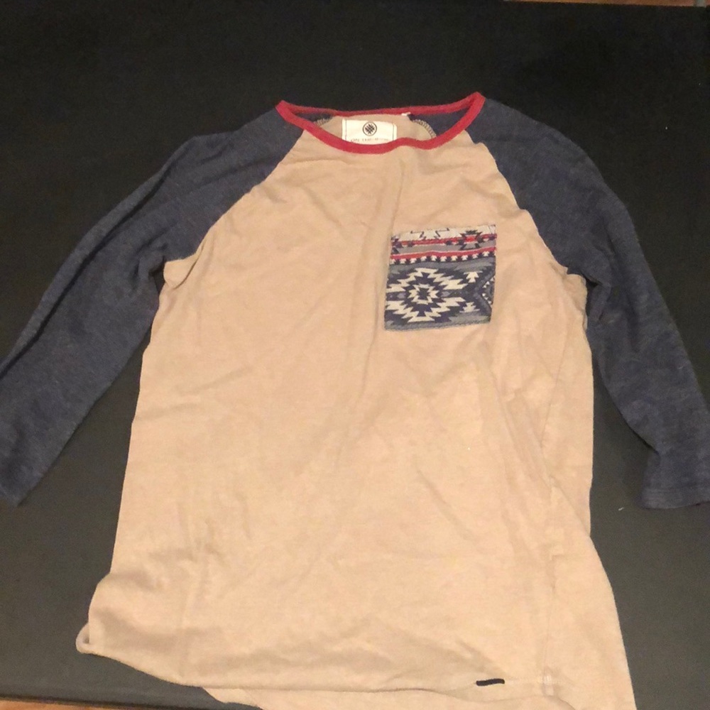 On The Byas three quarter shirt